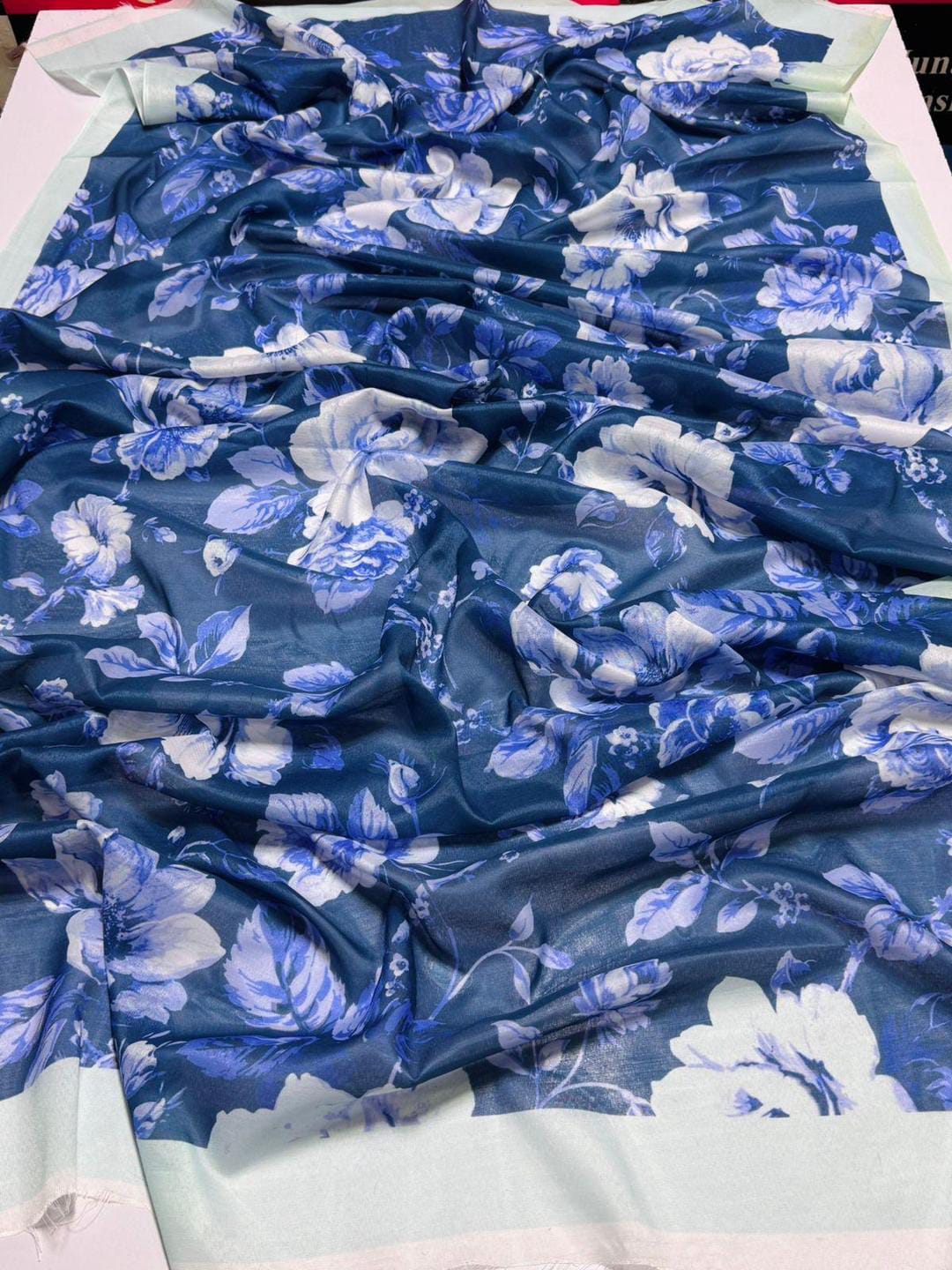 3 Pcs Women's Unstitched Embroidered Suit