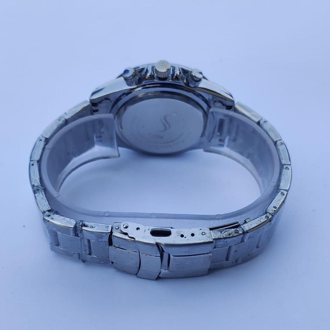 Stylish Men's Quartz Analogue Watch - 1 Pc